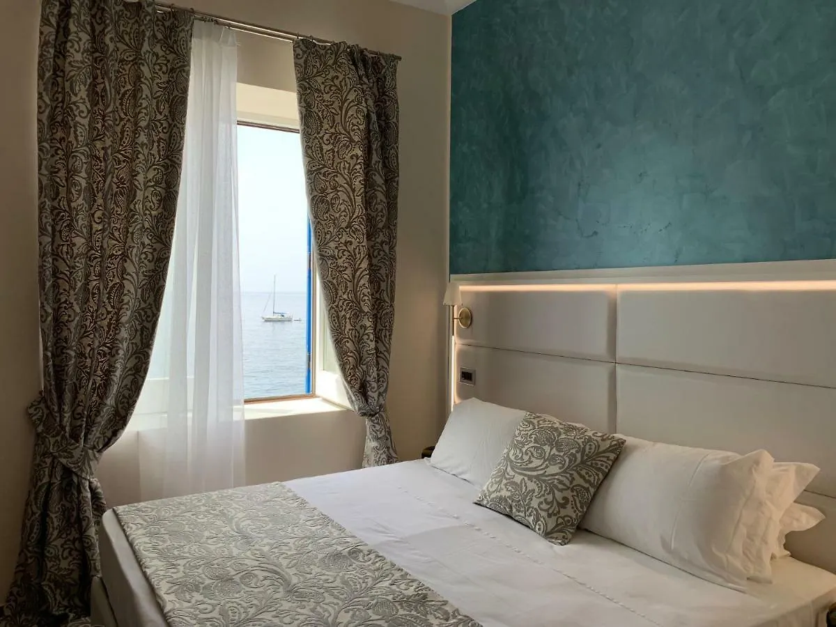 Hotel L'Ariana Isole Eolie - Una Esperienze Leni 4*,